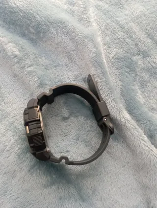 Reloj Casio World Time Negro y Dorado