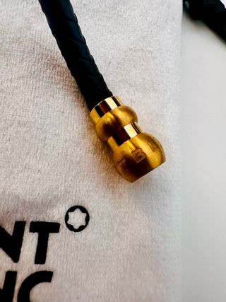 Pulsera Montblanc Piel Negra Acero Iman