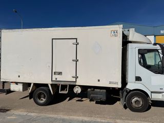Se vende camion renault midlum en buen estado