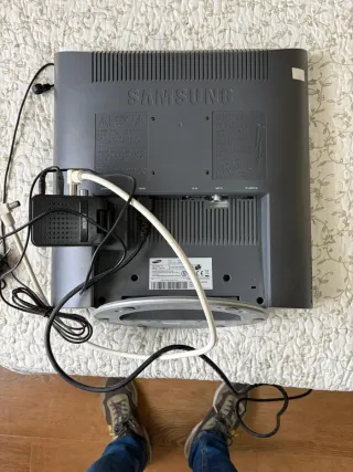 Monitor Samsung SyncMaster 711mp LCD