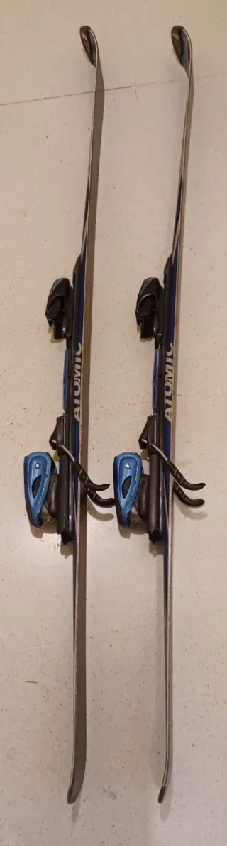 Esquís Atomic C9 con fijaciones