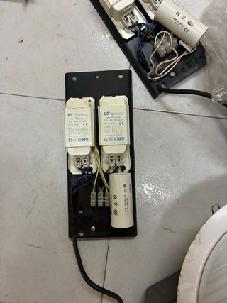 Focos industriales con reactancias