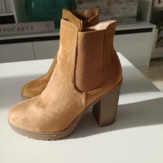 Botines tacón marrón claro talla 36