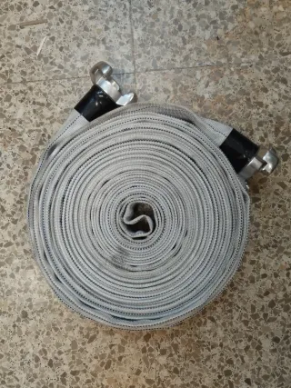 Manguera de 45mm seminueva con racores 45mm