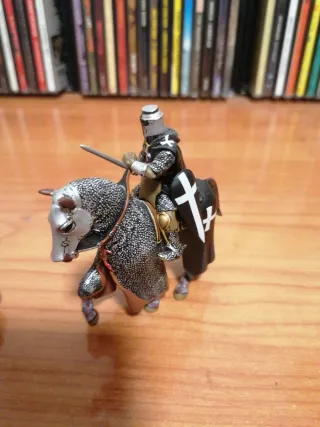 Soldado de plomo a caballo