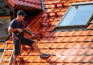 EMPRESA ESPECIALIZADA EN TODO TIPO DE TEJADOS,