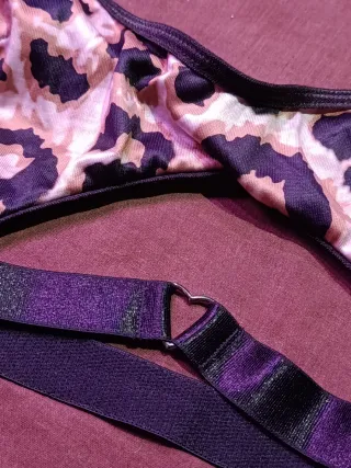 Vestido mini con estampado de leopardo