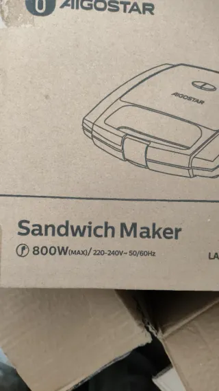 Sandwichera Aigostar Lamo 800W