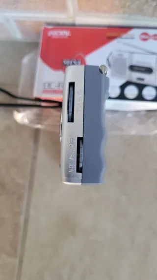 Radio Portátil  AM/FM  Nueva