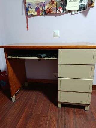 Mesa de escritorio madera y cajones