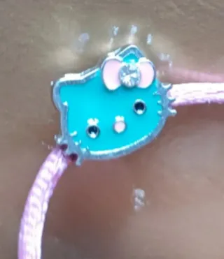 Charm Hello Kitty colorati con strass