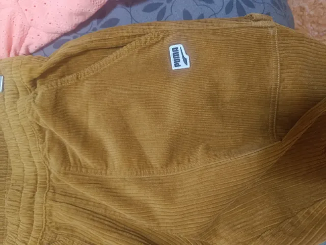 Pantalón Puma Mostaza Pana