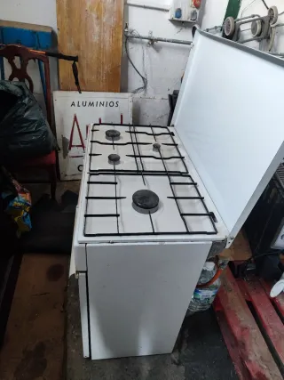 Cocina de gas con horno