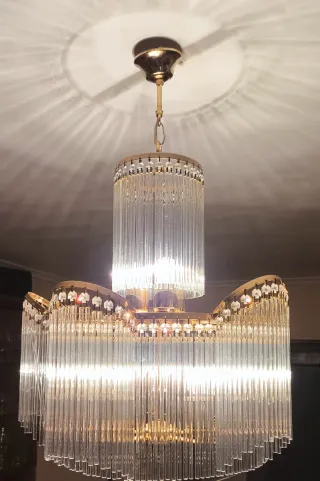 Lámpara de techo cristal y metal dorada