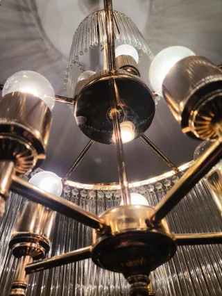 Lámpara de techo cristal y metal dorada