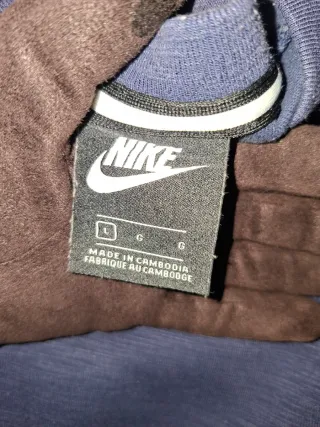 Sudadera vintage Nike azul con bolsillo