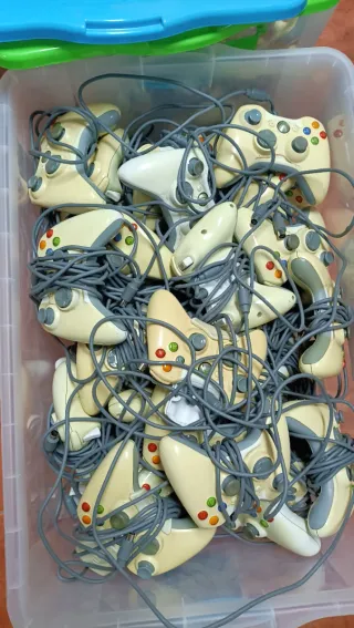 Mandos Xbox 360 con Cable