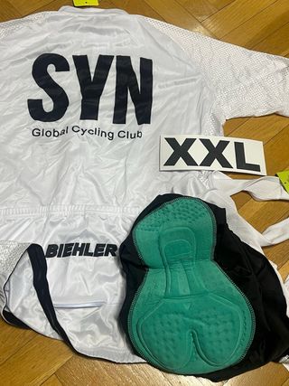 Conjunto equipacion ciclismo.NUEVA. TALLA 2XL