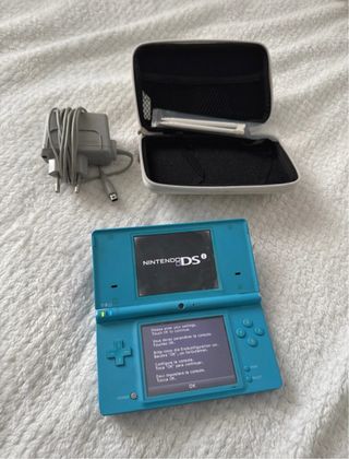 Nintendo DSi Azul con Accesorios
