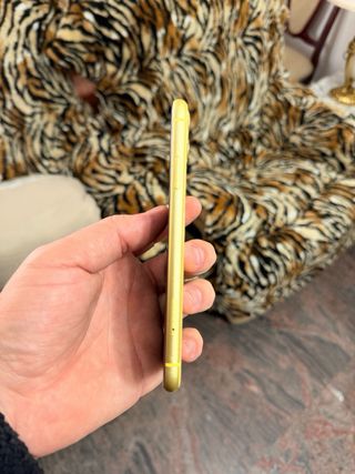 iPhone 11 Amarillo 64GB Batería 100%