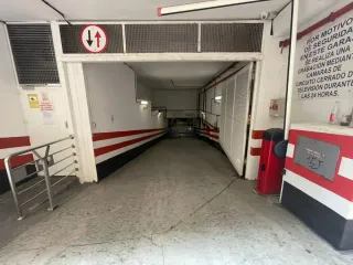 Se alquila plaza de garaje para moto