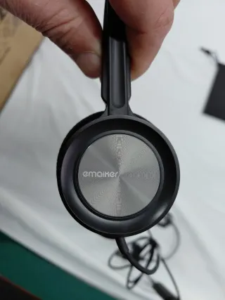 Auriculares con microfone e saco