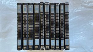 FINANZAS. Gestión. Inversiones. Cash-M. Deusto.