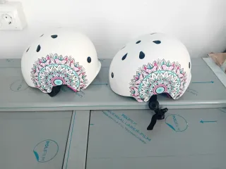Patines y cascos para niños