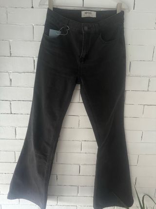 Pantalón vaquero negro Stradivarius