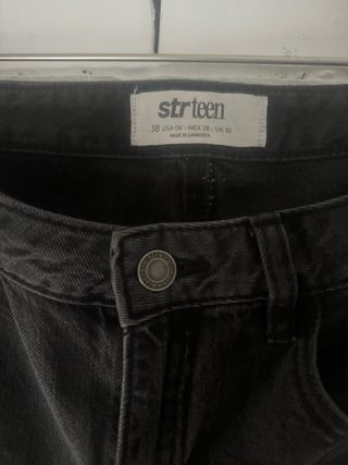 Pantalón vaquero negro Stradivarius