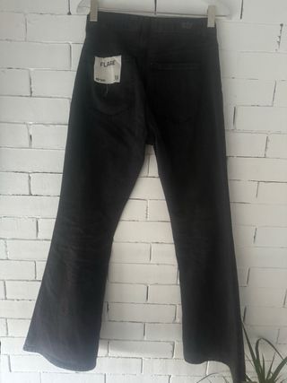 Pantalón vaquero negro Stradivarius
