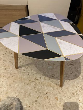 Mesita auxiliar geométrica madera