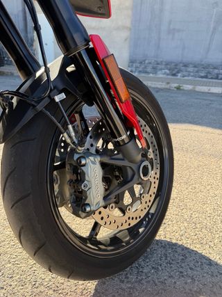 Ducati Hypermotard 950