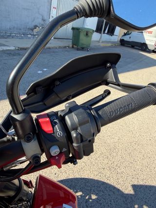 Ducati Hypermotard 950