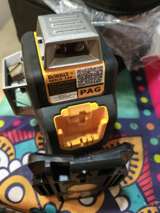 Nivel Láser Dewalt 089LG