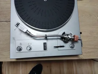 Tocadiscos Garrard GT-25P Plata