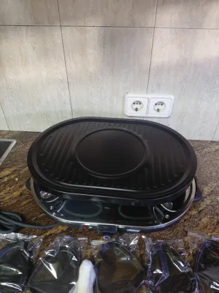 Princess Raclette 8 Oval Grill Party