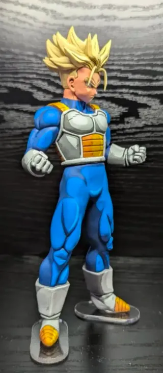 Figura Trunks SS1 Gama Clearise Repintada