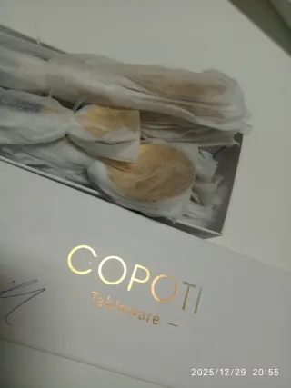 Set de cubiertos de lujo negro y dorado