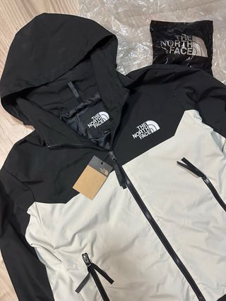 Cortavientos The North Face Negro y Crema