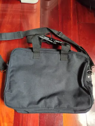 Maletín United Colors of Benetton