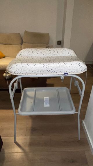 Cambiador y bañera bebé Chicco