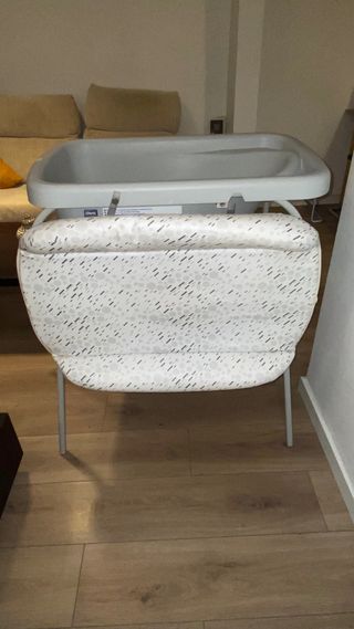 Cambiador y bañera bebé Chicco