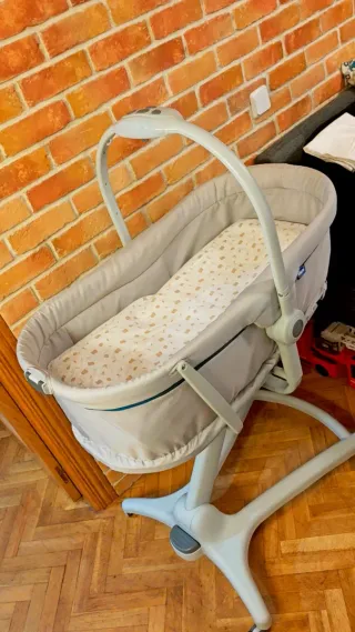 Cuna Chicco Baby Hug 4 en 1.