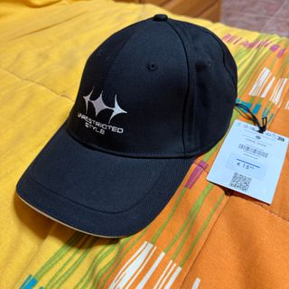 Gorra Bershka Talla M Negra