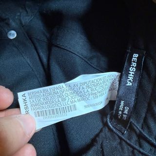 Gorra Bershka Talla M Negra