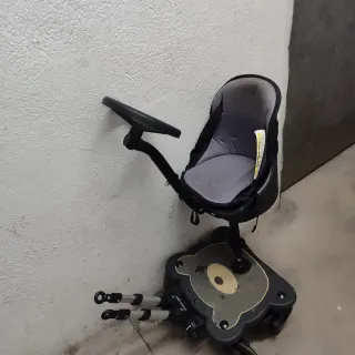 Patinete para coche con asiento y volante