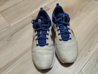 Zapatillas Hombre Nike Downshifter 12. Talla 42,5