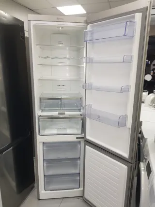 Nevera Combi Balay porta Cristal con garantía