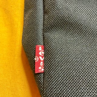 Bolso Levi's Cruzado Mini Negro